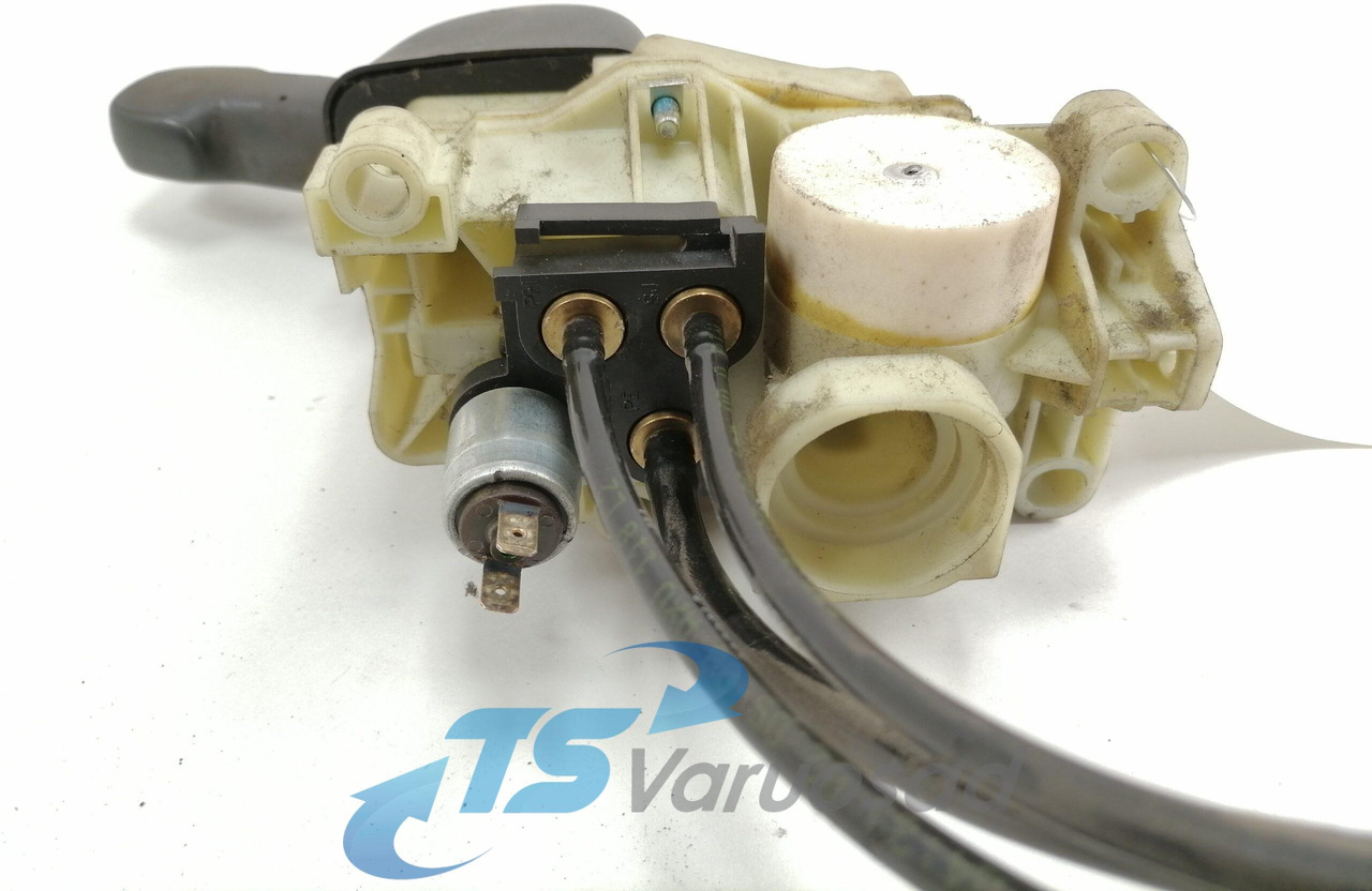 Scania Handbrake control lever 1774972 - Pièce universelle pour Camion: photos 4 Scania Handbrake control lever 1774972 - Pièce universelle pour Camion: photos 4