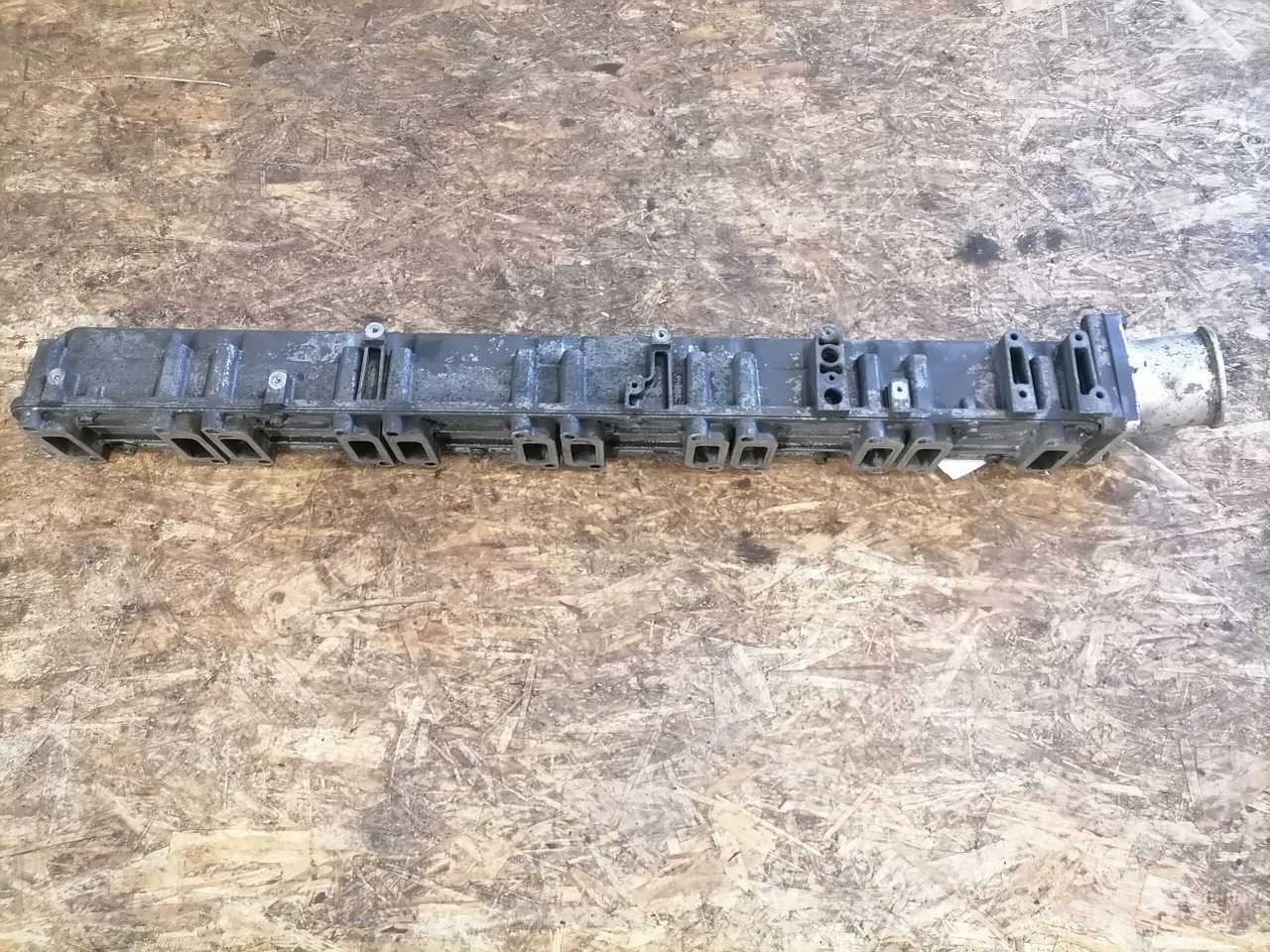 Scania Intake mainfold 1464123 - Collecteur d'admission pour Camion: photos 3 Scania Intake mainfold 1464123 - Collecteur d'admission pour Camion: photos 3