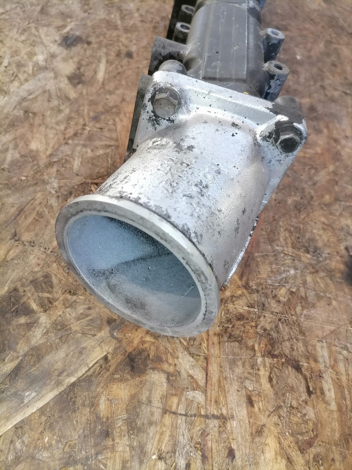 Scania Intake mainfold 1464123 - Collecteur d'admission pour Camion: photos 4 Scania Intake mainfold 1464123 - Collecteur d'admission pour Camion: photos 4