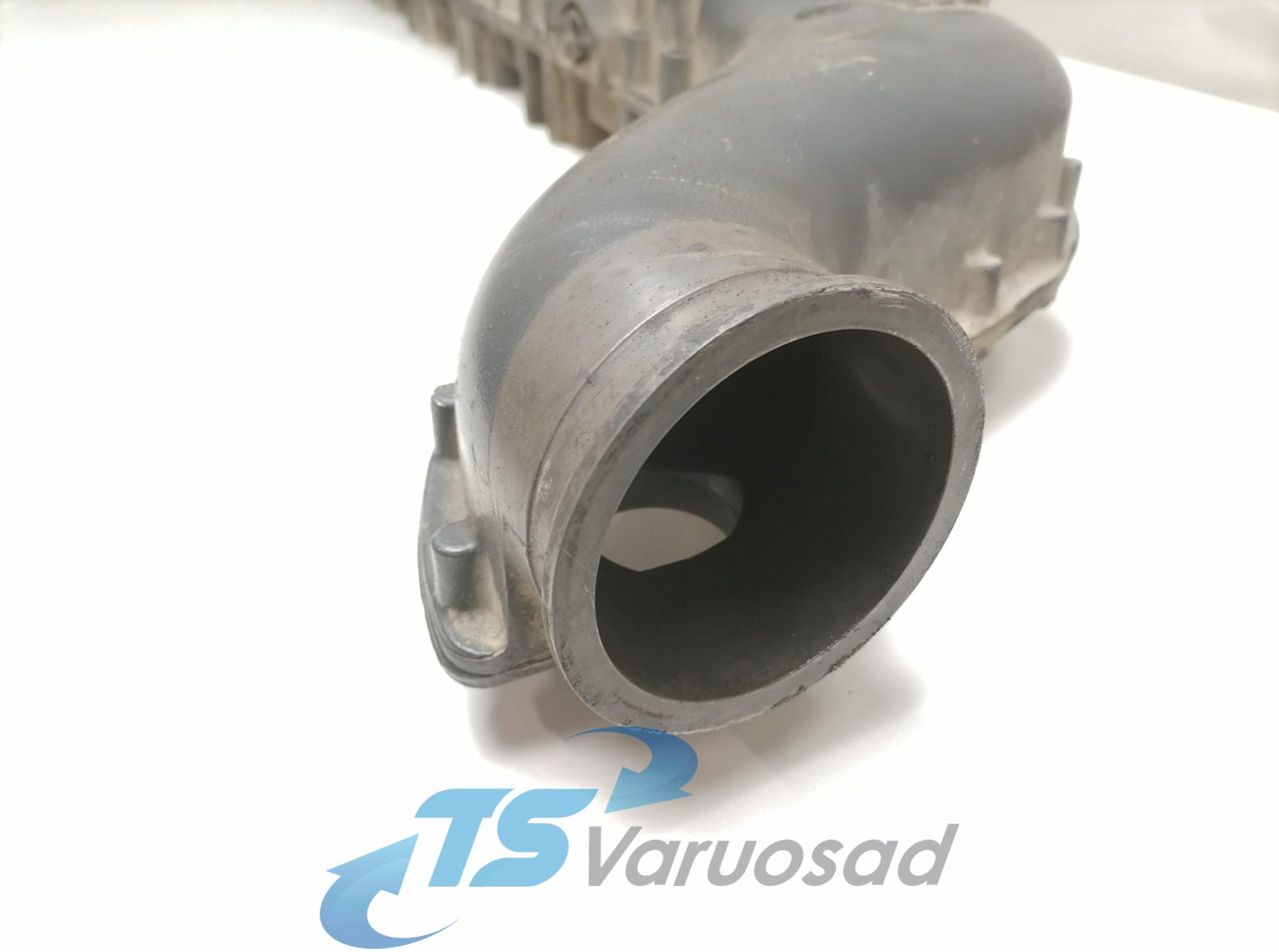Scania Intake mainfold 1493717 - Collecteur d'admission pour Camion: photos 3 Scania Intake mainfold 1493717 - Collecteur d'admission pour Camion: photos 3