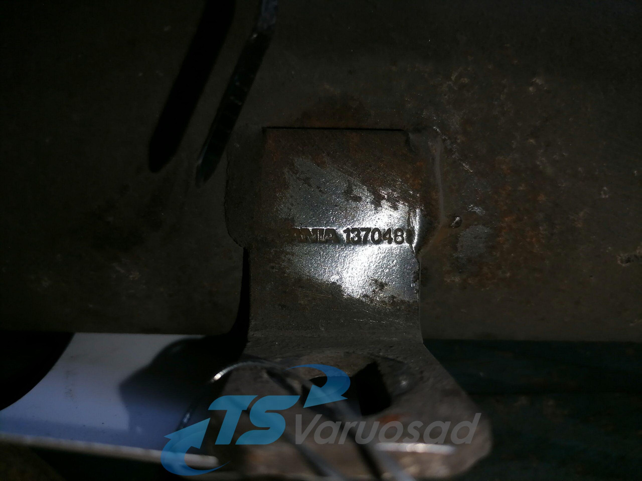 Scania Jahutusvedeliku toru, retarder 1370485 - Système de refroidissement pour Camion: photos 2 Scania Jahutusvedeliku toru, retarder 1370485 - Système de refroidissement pour Camion: photos 2