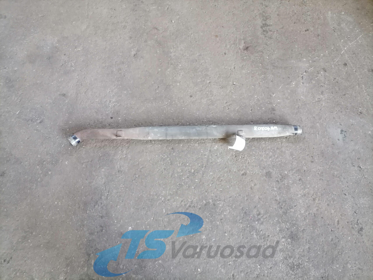 Scania Jahutusvedeliku toru, retarder 1370485 - Système de refroidissement pour Camion: photos 1 Scania Jahutusvedeliku toru, retarder 1370485 - Système de refroidissement pour Camion: photos 1
