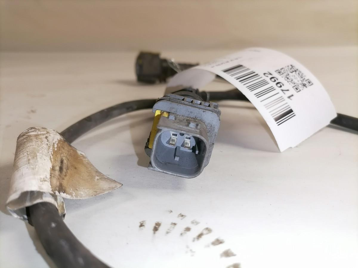 Scania Juhtmestik, AdBlue 2183132 - Système de carburant pour Camion: photos 3 Scania Juhtmestik, AdBlue 2183132 - Système de carburant pour Camion: photos 3