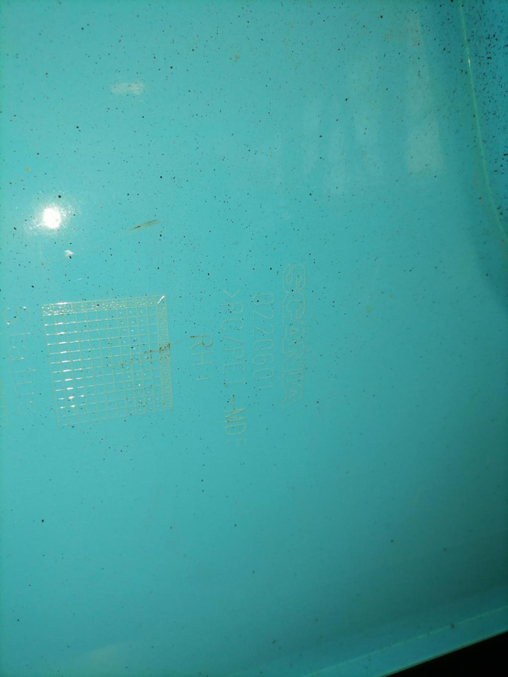 Scania Kabiini tuulesuunaja, parem külg 2978956 - Aérodynamique/ Spoilers pour Camion: photos 3 Scania Kabiini tuulesuunaja, parem külg 2978956 - Aérodynamique/ Spoilers pour Camion: photos 3