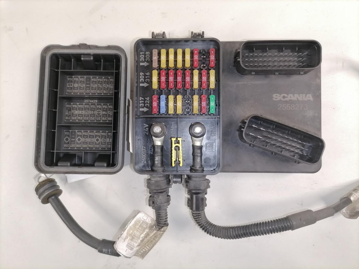 Scania Kaitsmepaneel 2558273 - Fusible pour Camion: photos 5 Scania Kaitsmepaneel 2558273 - Fusible pour Camion: photos 5