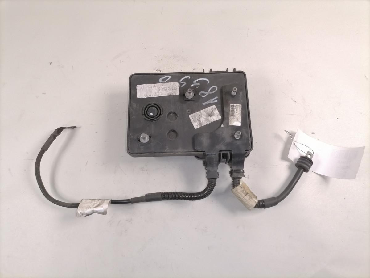 Scania Kaitsmepaneel 2558273 - Fusible pour Camion: photos 4 Scania Kaitsmepaneel 2558273 - Fusible pour Camion: photos 4