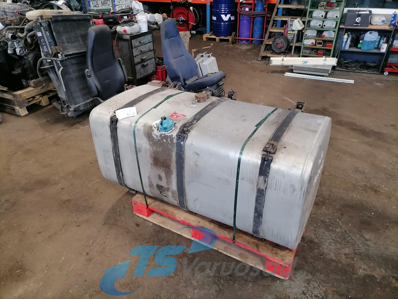 Scania Kütusepaak 600L 1871191 - Réservoir de carburant pour Camion: photos 1 Scania Kütusepaak 600L 1871191 - Réservoir de carburant pour Camion: photos 1