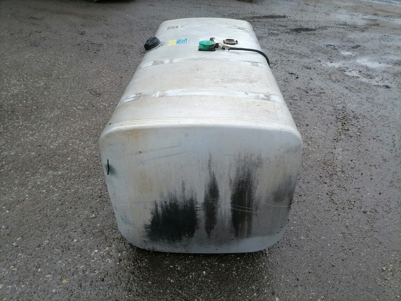 Scania Kütusepaak 625L 1453195 - Réservoir de carburant pour Camion: photos 3 Scania Kütusepaak 625L 1453195 - Réservoir de carburant pour Camion: photos 3