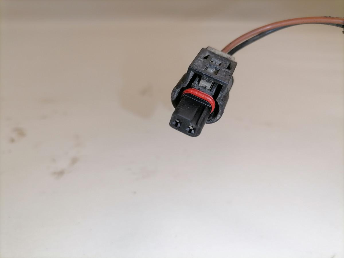 Scania Lisasoojendi jahutusvedeliku pump 9035367B - Chauffage/ Ventilation pour Camion: photos 3 Scania Lisasoojendi jahutusvedeliku pump 9035367B - Chauffage/ Ventilation pour Camion: photos 3