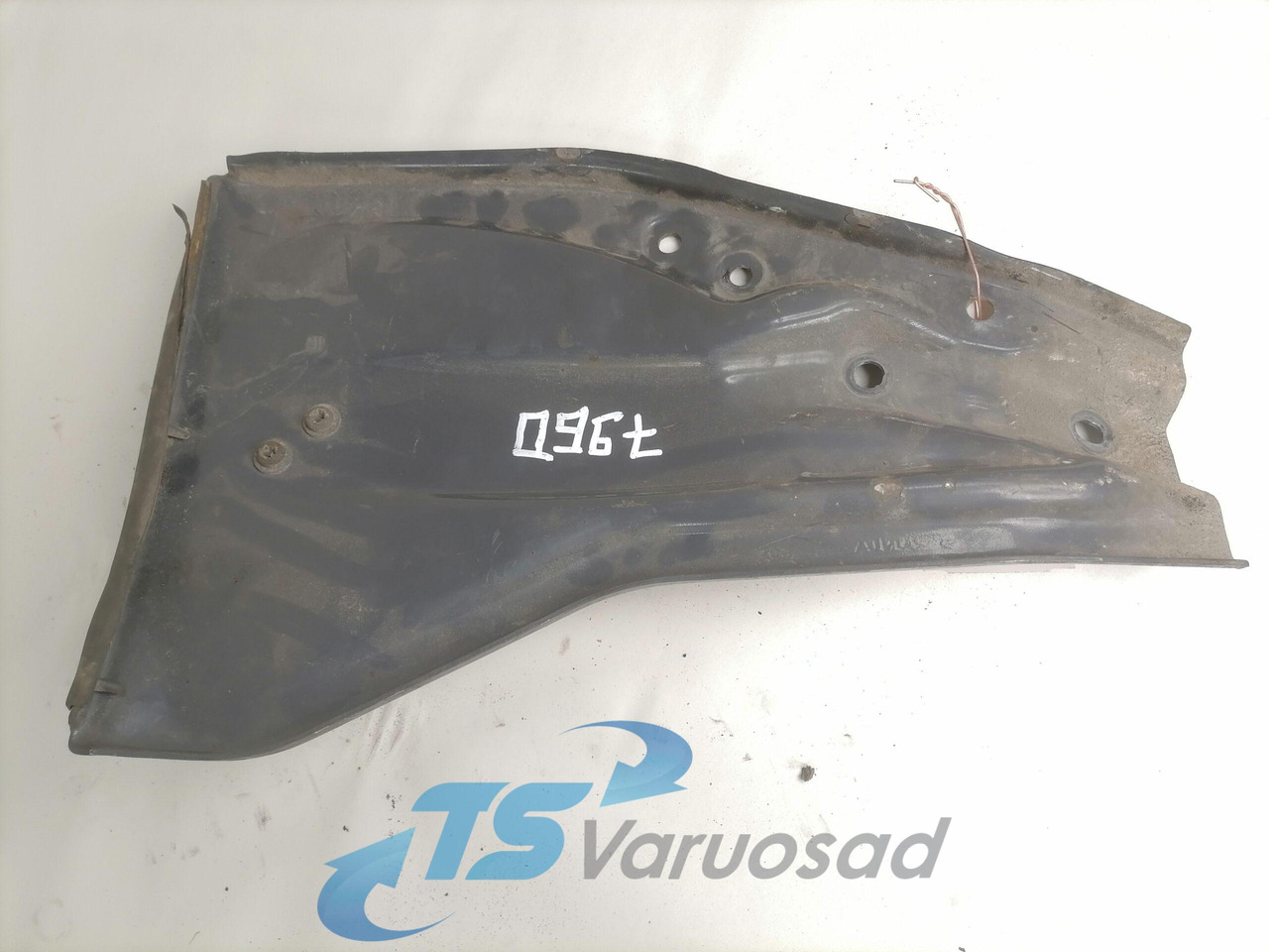 Scania Mudguard bracket 1743493 - Pièce universelle pour Camion: photos 3 Scania Mudguard bracket 1743493 - Pièce universelle pour Camion: photos 3