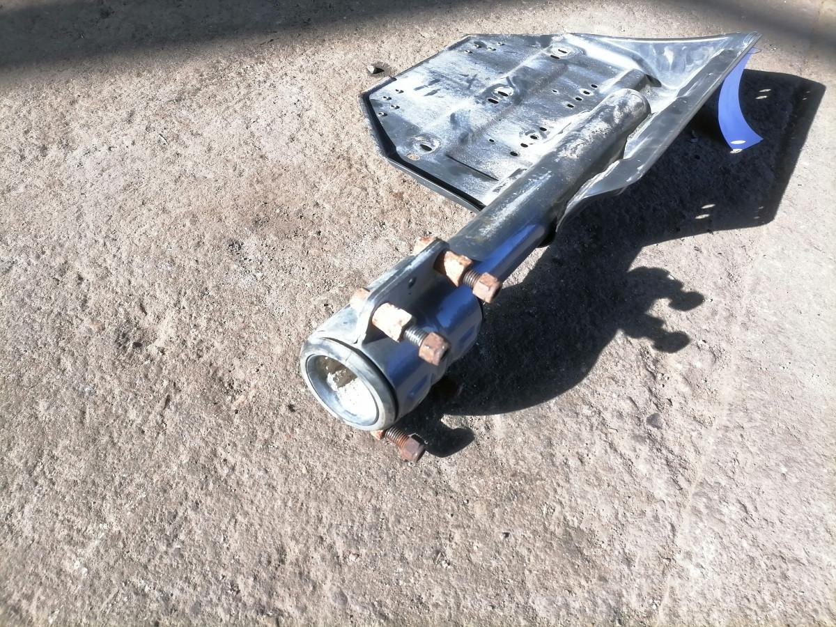 Scania Mudguard bracket 2800402 - Pièce universelle pour Camion: photos 4 Scania Mudguard bracket 2800402 - Pièce universelle pour Camion: photos 4