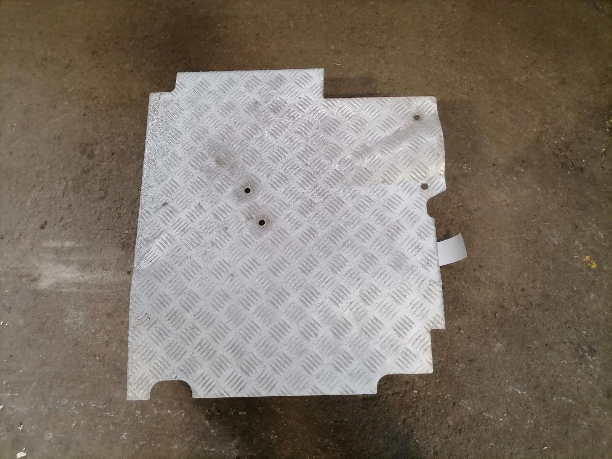 Scania Muffler cover 1776579 - Silencieux pour Camion: photos 4 Scania Muffler cover 1776579 - Silencieux pour Camion: photos 4