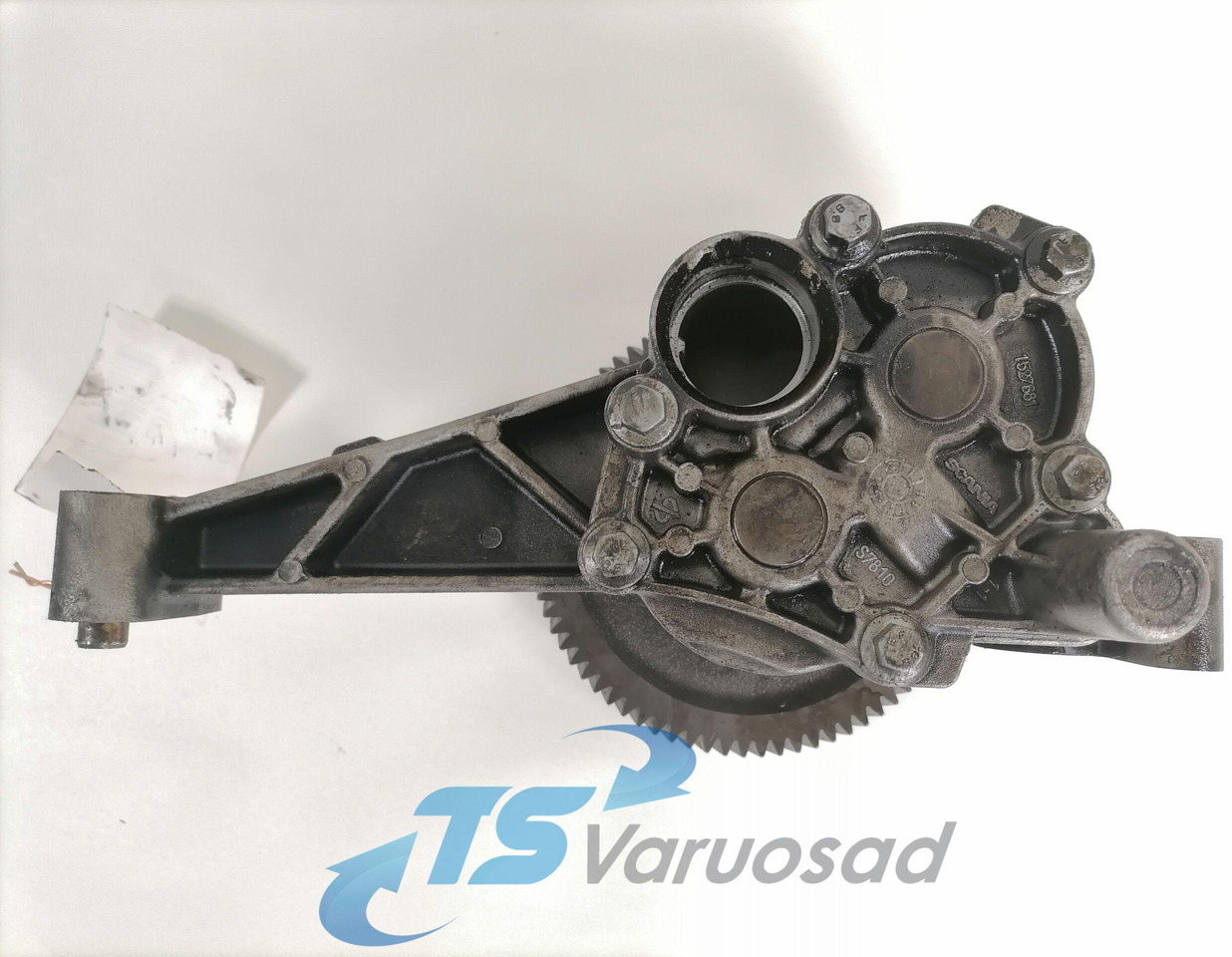 Scania Oil pump 1527681 - Pompe à huile pour Camion: photos 3 Scania Oil pump 1527681 - Pompe à huile pour Camion: photos 3