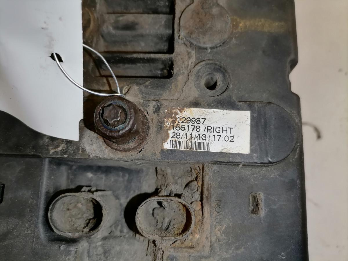 Scania Tagatuli, parem 2129987 - Feu arrière pour Camion: photos 4 Scania Tagatuli, parem 2129987 - Feu arrière pour Camion: photos 4