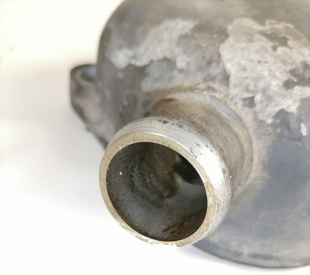 Scania Valve cover 1517928 - Culasse pour Camion: photos 2 Scania Valve cover 1517928 - Culasse pour Camion: photos 2