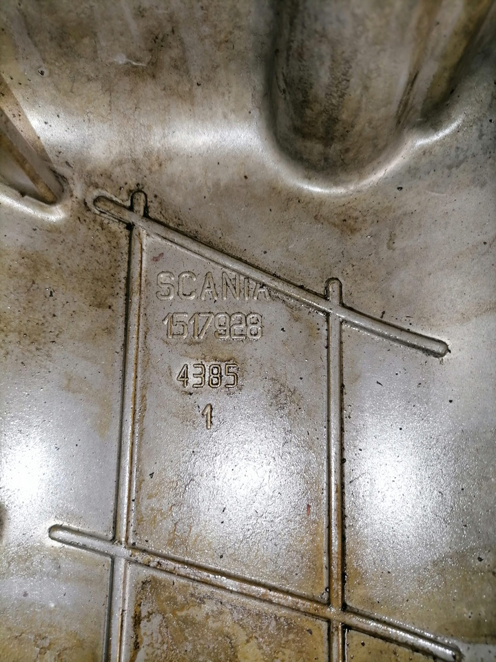 Scania Valve cover 1517928 - Culasse pour Camion: photos 4 Scania Valve cover 1517928 - Culasse pour Camion: photos 4