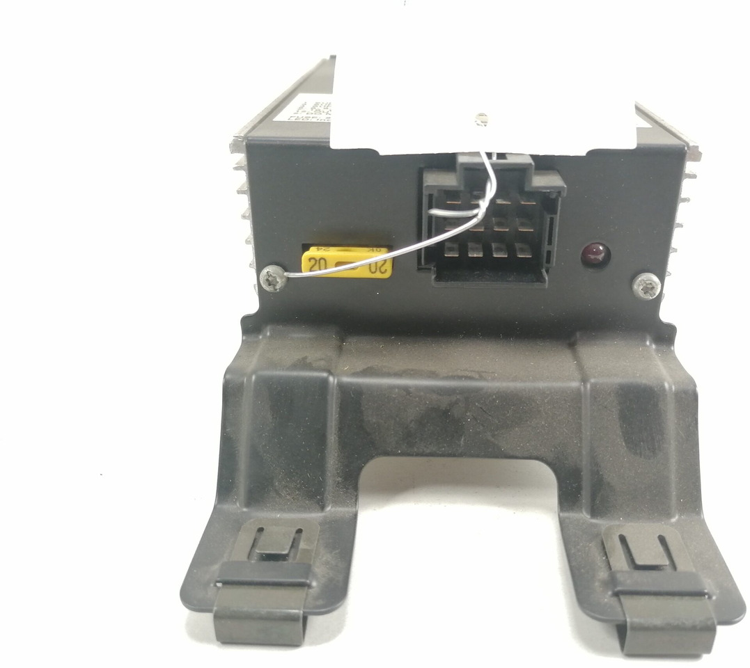 Scania Voltage converter 1449522 - Système électrique pour Camion: photos 2 Scania Voltage converter 1449522 - Système électrique pour Camion: photos 2
