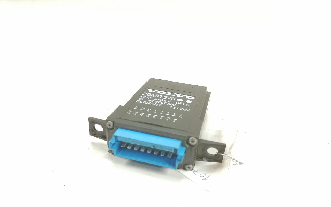 Volvo Ecu, door lock 20481570 - Bloc de gestion pour Camion: photos 1 Volvo Ecu, door lock 20481570 - Bloc de gestion pour Camion: photos 1