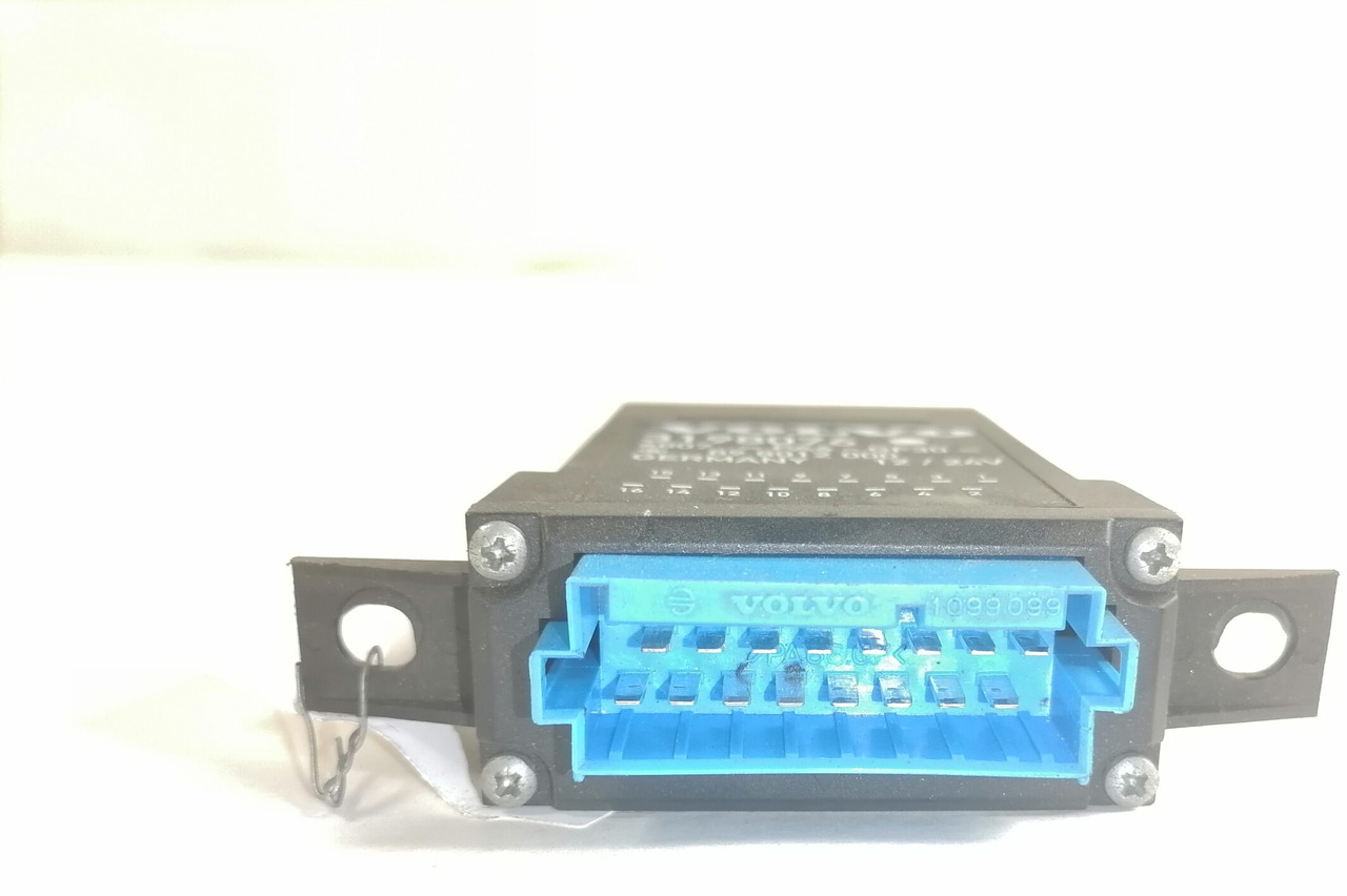 Volvo Ecu, door lock 3198076 - Bloc de gestion pour Camion: photos 2 Volvo Ecu, door lock 3198076 - Bloc de gestion pour Camion: photos 2