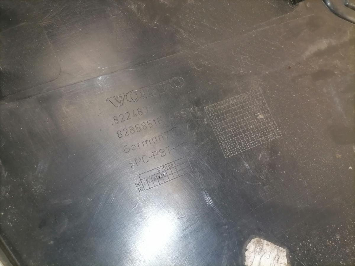 Volvo Iluvõre plastik 82858516 - Calandre pour Camion: photos 4 Volvo Iluvõre plastik 82858516 - Calandre pour Camion: photos 4