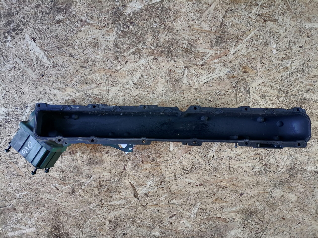 Volvo Intake mainfold 21839410 - Collecteur d'admission pour Camion: photos 4 Volvo Intake mainfold 21839410 - Collecteur d'admission pour Camion: photos 4