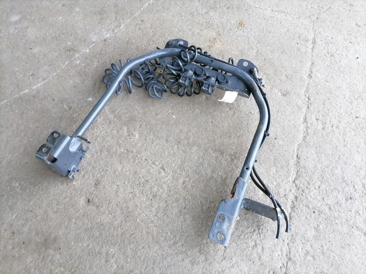 Volvo Kabiini tagune haagise pistikute kinnitusraam 21790555 - Frame/ Châssis pour Camion: photos 4 Volvo Kabiini tagune haagise pistikute kinnitusraam 21790555 - Frame/ Châssis pour Camion: photos 4