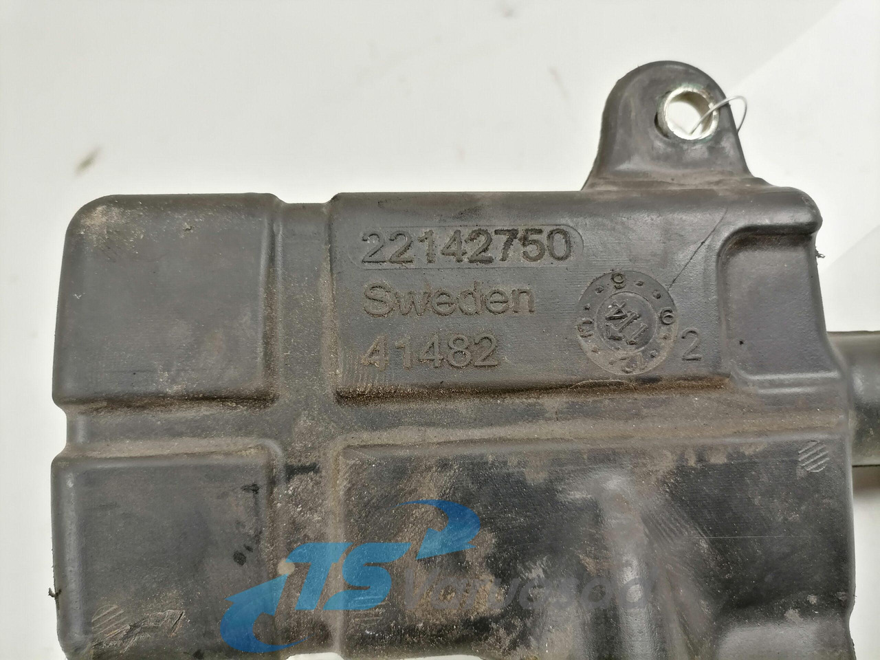 Volvo Kompressori resonaator 22142750 - Compresseur pour Camion: photos 3 Volvo Kompressori resonaator 22142750 - Compresseur pour Camion: photos 3