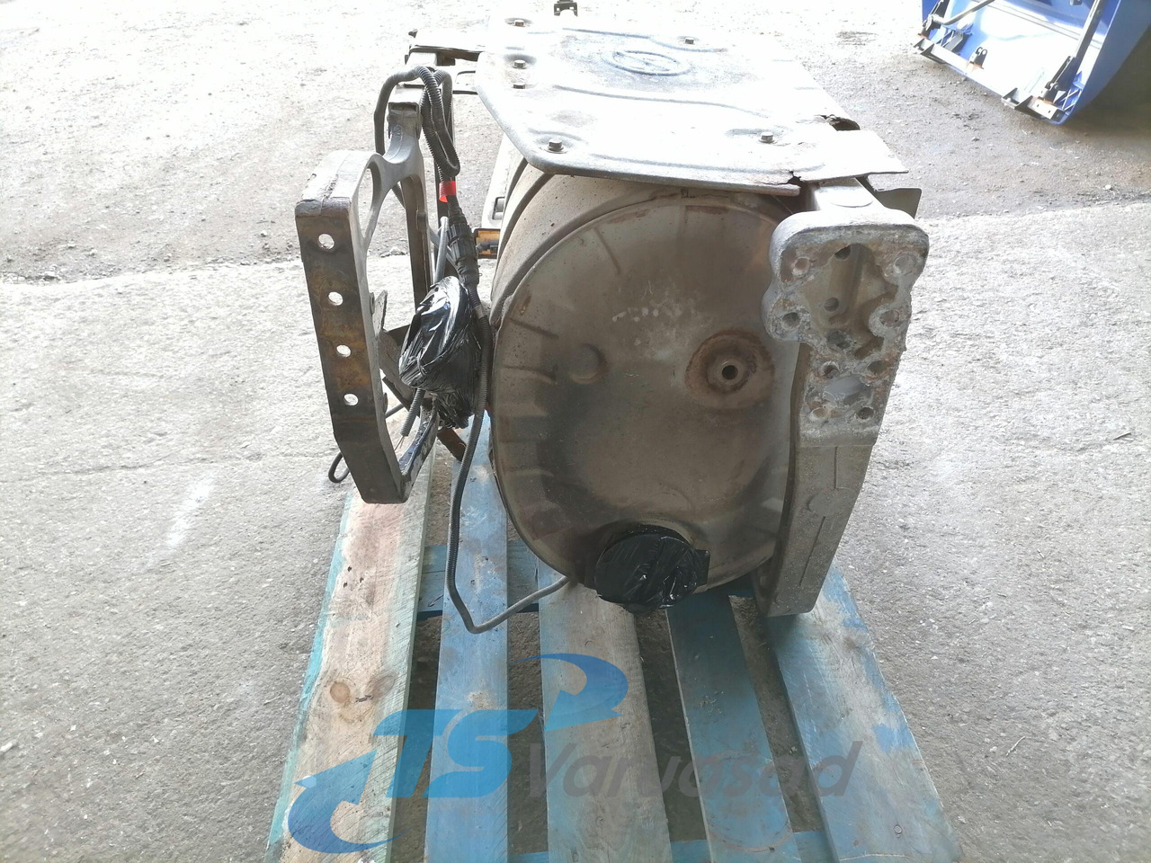 Volvo Muffler 20894953 - Silencieux pour Camion: photos 5 Volvo Muffler 20894953 - Silencieux pour Camion: photos 5