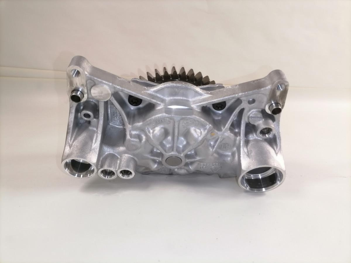 Volvo Oil pump 23297893 - Pompe à huile pour Camion: photos 4 Volvo Oil pump 23297893 - Pompe à huile pour Camion: photos 4