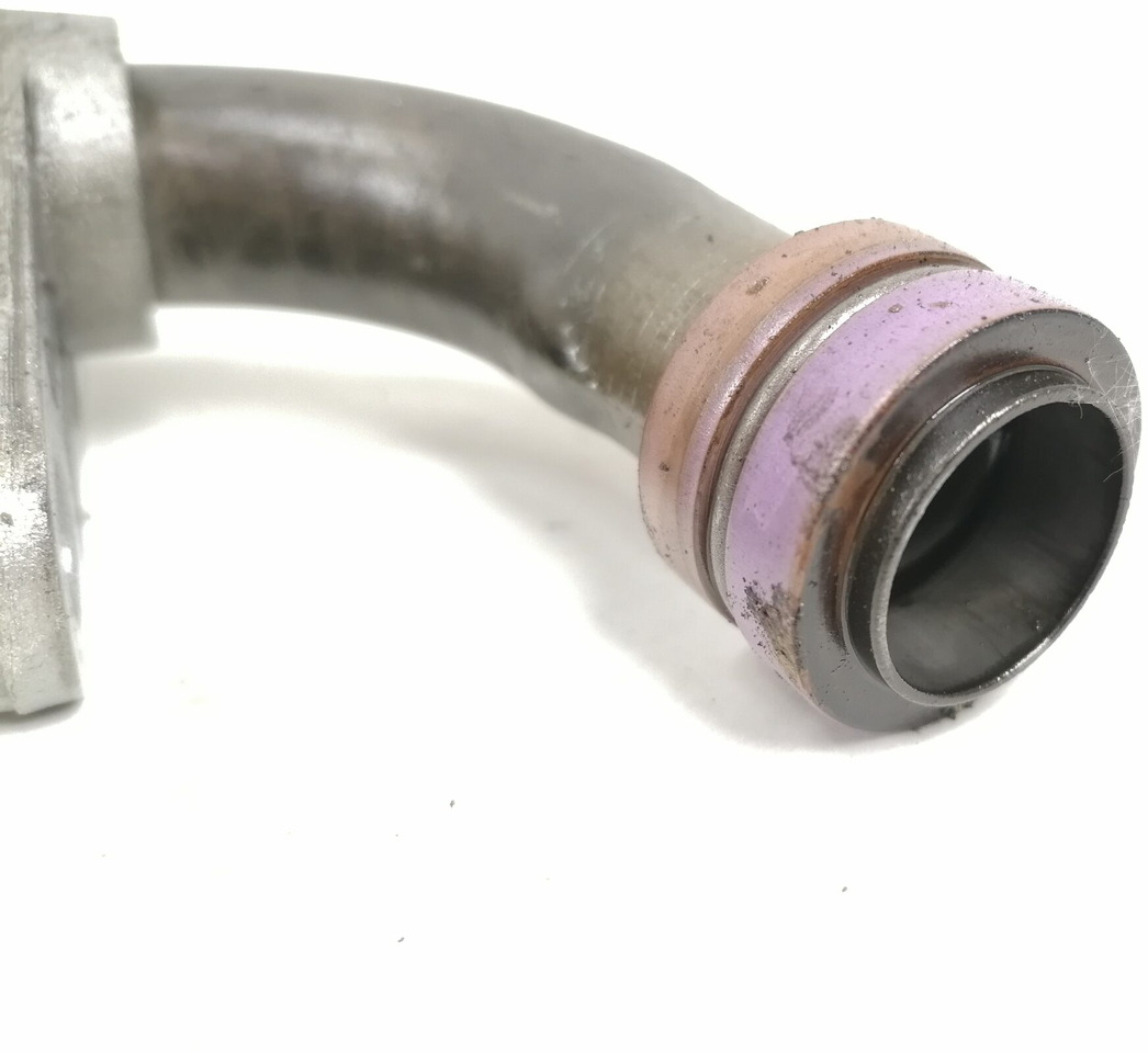 Volvo Oil pump pipe 20498189 - Pompe à huile pour Camion: photos 3 Volvo Oil pump pipe 20498189 - Pompe à huile pour Camion: photos 3