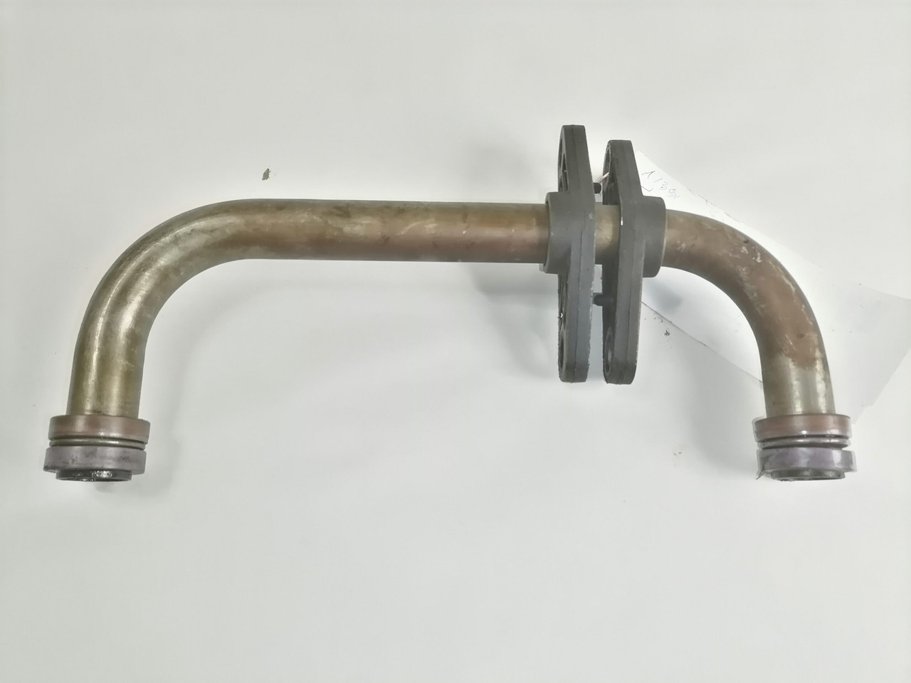 Volvo Oil pump pipe 21599109 - Pompe à huile pour Camion: photos 2 Volvo Oil pump pipe 21599109 - Pompe à huile pour Camion: photos 2