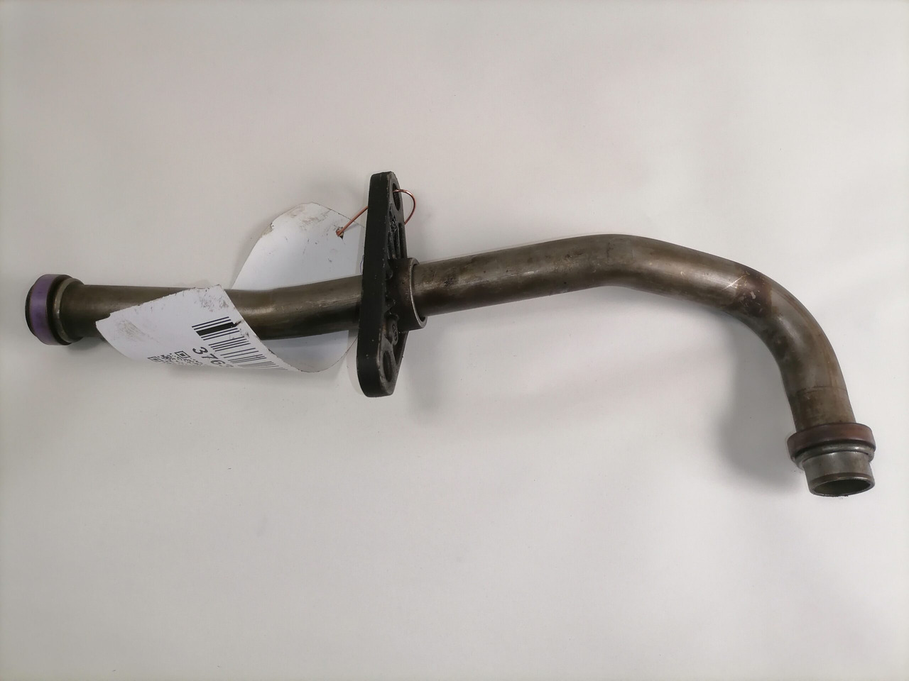 Volvo Oil pump pipe 21599113 - Pompe à huile pour Camion: photos 2 Volvo Oil pump pipe 21599113 - Pompe à huile pour Camion: photos 2