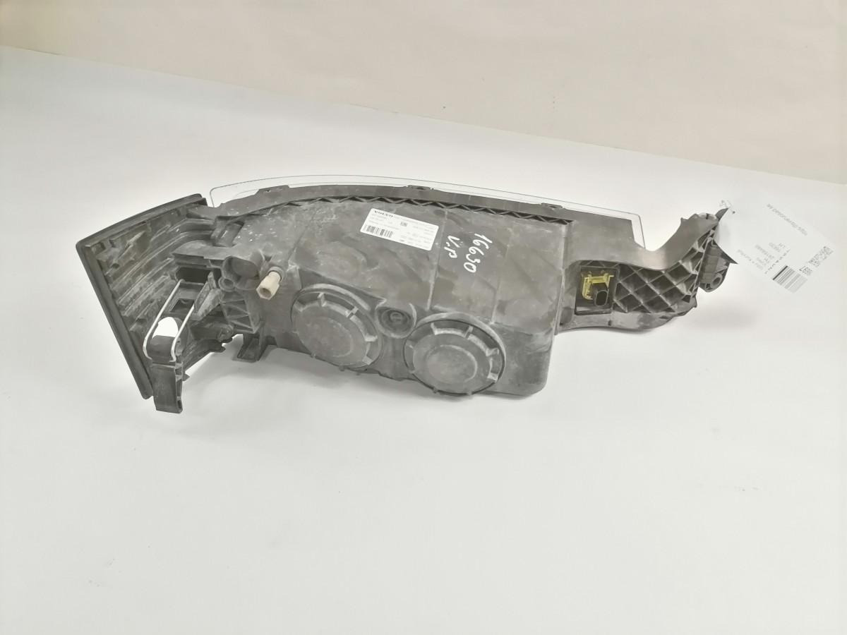 Volvo Udu + kurvituli 24158486 - Lumière/ Éclairage pour Camion: photos 3 Volvo Udu + kurvituli 24158486 - Lumière/ Éclairage pour Camion: photos 3