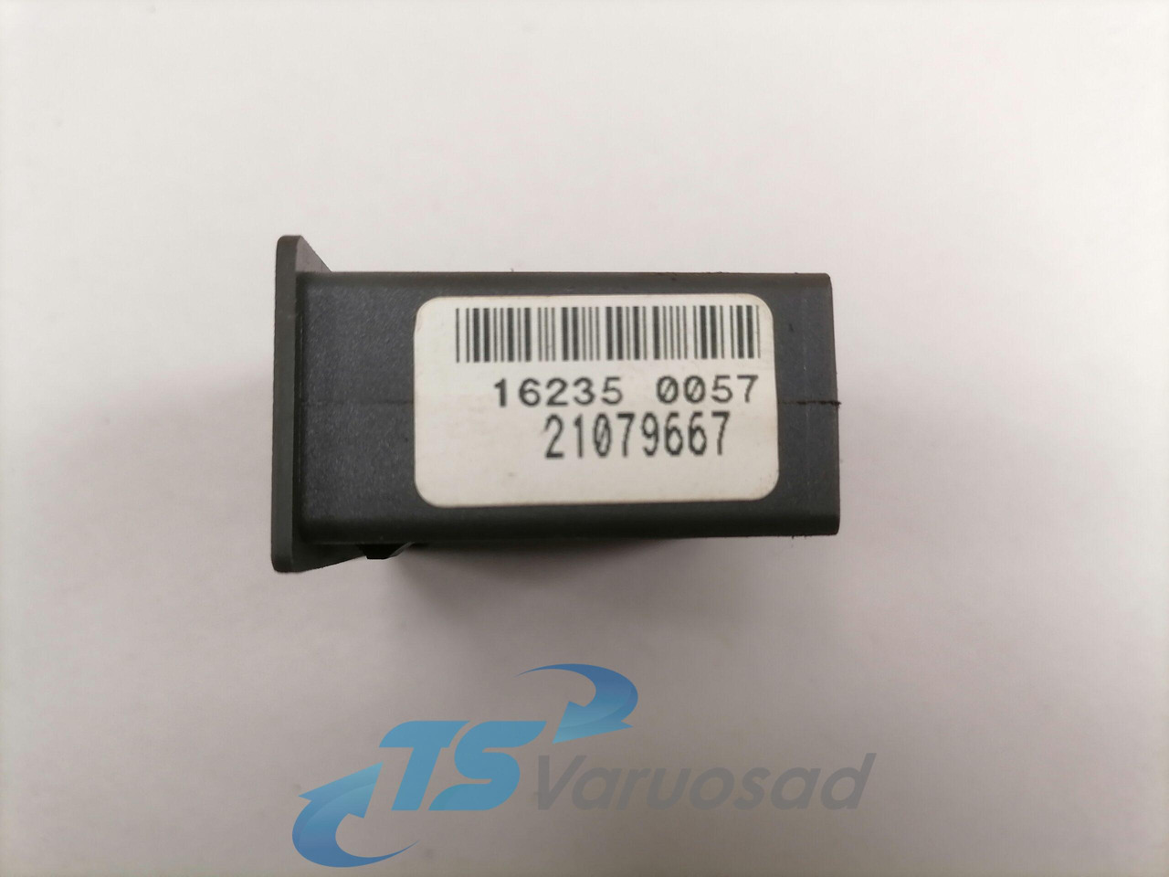Volvo Volvo AUX pistiku paneel 21079667 - Système électrique pour Camion: photos 2 Volvo Volvo AUX pistiku paneel 21079667 - Système électrique pour Camion: photos 2