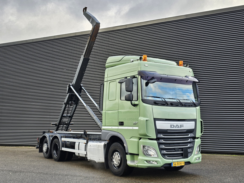 DAF XF 460 6x2 SPACECAB / HOOKLIFT / ABROLKIPPER - Camion ampliroll: photos 4 DAF XF 460 6x2 SPACECAB / HOOKLIFT / ABROLKIPPER - Camion ampliroll: photos 4