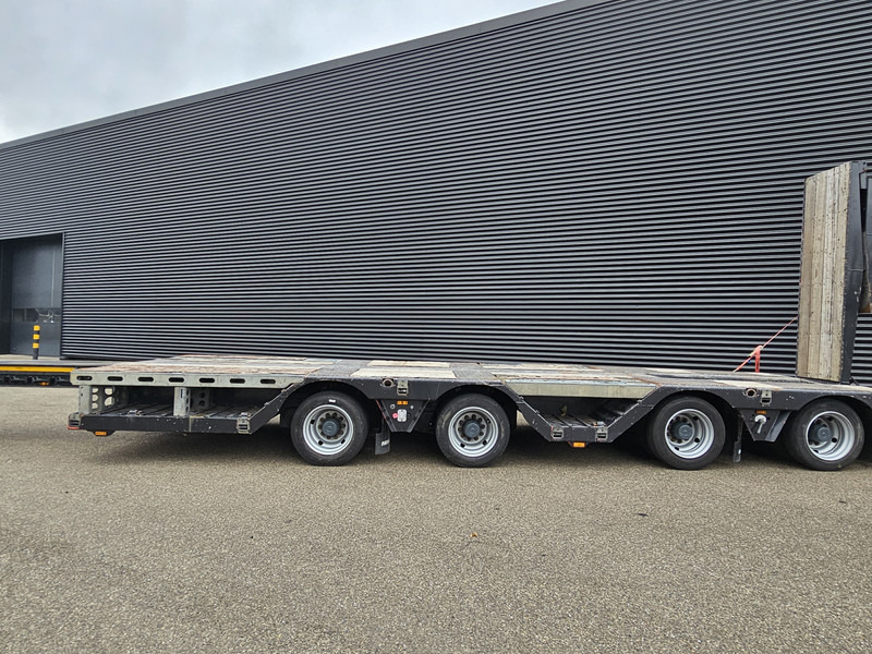 Faymonville MULTIMAX - EXTENDABLE / HYDR RAMP / WHEEL WELL / RADMULDEN - Semi-remorque surbaissé: photos 4 Faymonville MULTIMAX - EXTENDABLE / HYDR RAMP / WHEEL WELL / RADMULDEN - Semi-remorque surbaissé: photos 4