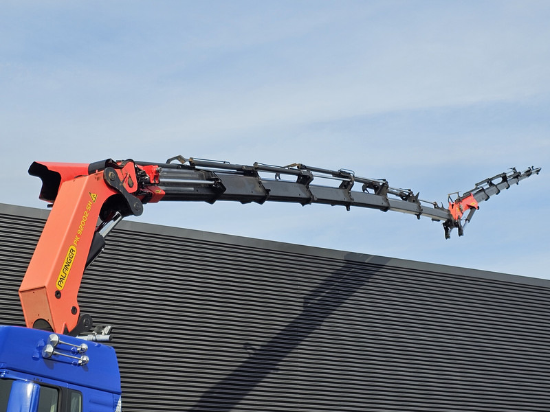 MAN TGS 35.500 8x4-6 / PALFINGER 92 t/m CRANE +JIB - Camion plateau: photos 5 MAN TGS 35.500 8x4-6 / PALFINGER 92 t/m CRANE +JIB - Camion plateau: photos 5