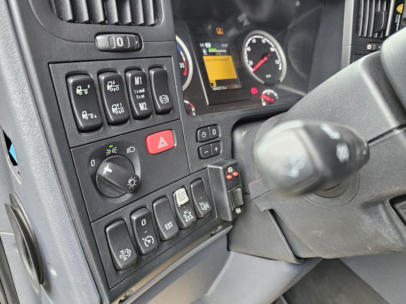 Crédit-bail de Scania P320 4x2 / PALFINGER PK14002 / CRANE/KRAN Scania P320 4x2 / PALFINGER PK14002 / CRANE/KRAN: photos 17 Crédit-bail de Scania P320 4x2 / PALFINGER PK14002 / CRANE/KRAN Scania P320 4x2 / PALFINGER PK14002 / CRANE/KRAN: photos 17