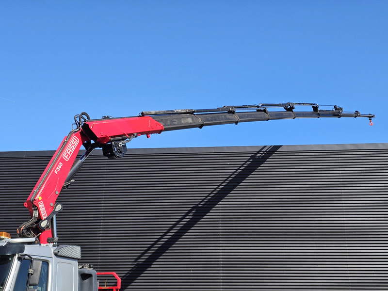 Volvo FM 460 8x4-4 / FASSI 36.5 t/m -8 x EXTENSION + WINCH - Camion grue: photos 4 Volvo FM 460 8x4-4 / FASSI 36.5 t/m -8 x EXTENSION + WINCH - Camion grue: photos 4