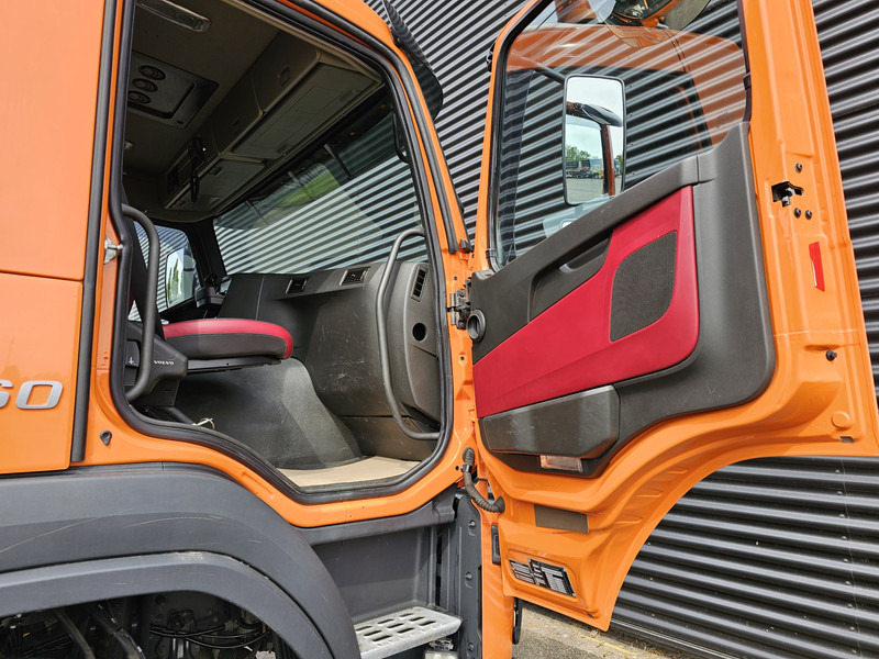 Crédit-bail de Volvo FMX 460 8x4-4 / HIAB Z CRANE + HOOKLIFT Volvo FMX 460 8x4-4 / HIAB Z CRANE + HOOKLIFT: photos 16