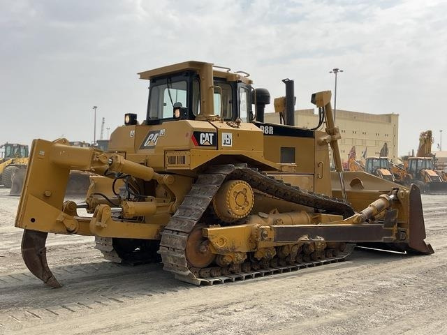CAT D8R - Bulldozer: photos 3 CAT D8R - Bulldozer: photos 3
