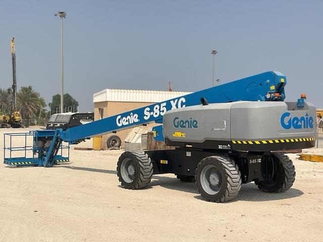 Genie S85 XC - Nacelle télescopique: photos 2 Genie S85 XC - Nacelle télescopique: photos 2