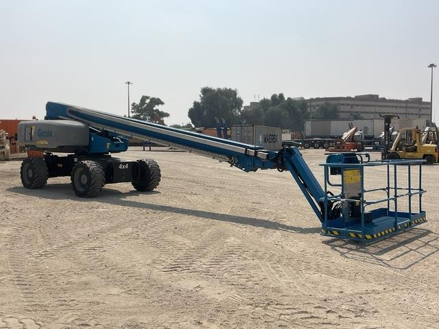 Genie S85 XC - Nacelle télescopique: photos 4 Genie S85 XC - Nacelle télescopique: photos 4