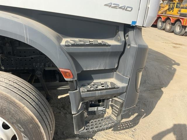 Crédit-bail de Mercedes-Benz Arocs 4240 Mercedes-Benz Arocs 4240: photos 18 Crédit-bail de Mercedes-Benz Arocs 4240 Mercedes-Benz Arocs 4240: photos 18