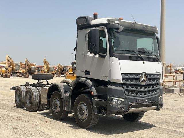 Mercedes-Benz Arocs 4240 - Châssis cabine: photos 4 Mercedes-Benz Arocs 4240 - Châssis cabine: photos 4