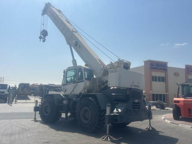 Terex RT555 - Grue automotrice lente: photos 2 Terex RT555 - Grue automotrice lente: photos 2