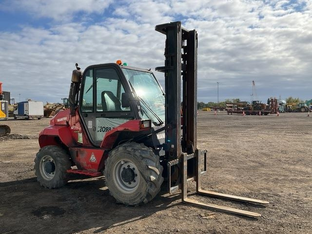 Manitou M30-4 - Chariot tout terrain: photos 4 Manitou M30-4 - Chariot tout terrain: photos 4