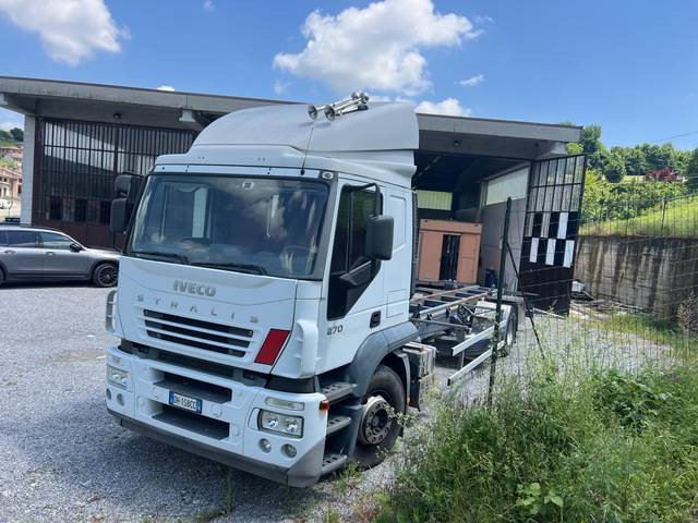 Camion fourgon Iveco Stralis 270: photos 18