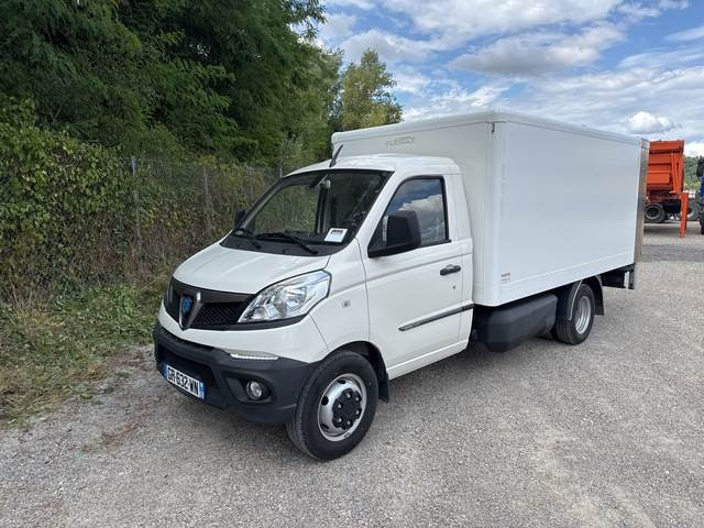 Piaggio Porter NP6 - Camion fourgon: photos 1 Piaggio Porter NP6 - Camion fourgon: photos 1