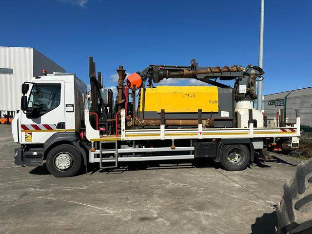 Renault D250 - Foreuse: photos 3 Renault D250 - Foreuse: photos 3